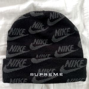 Supreme Nike collab beanie